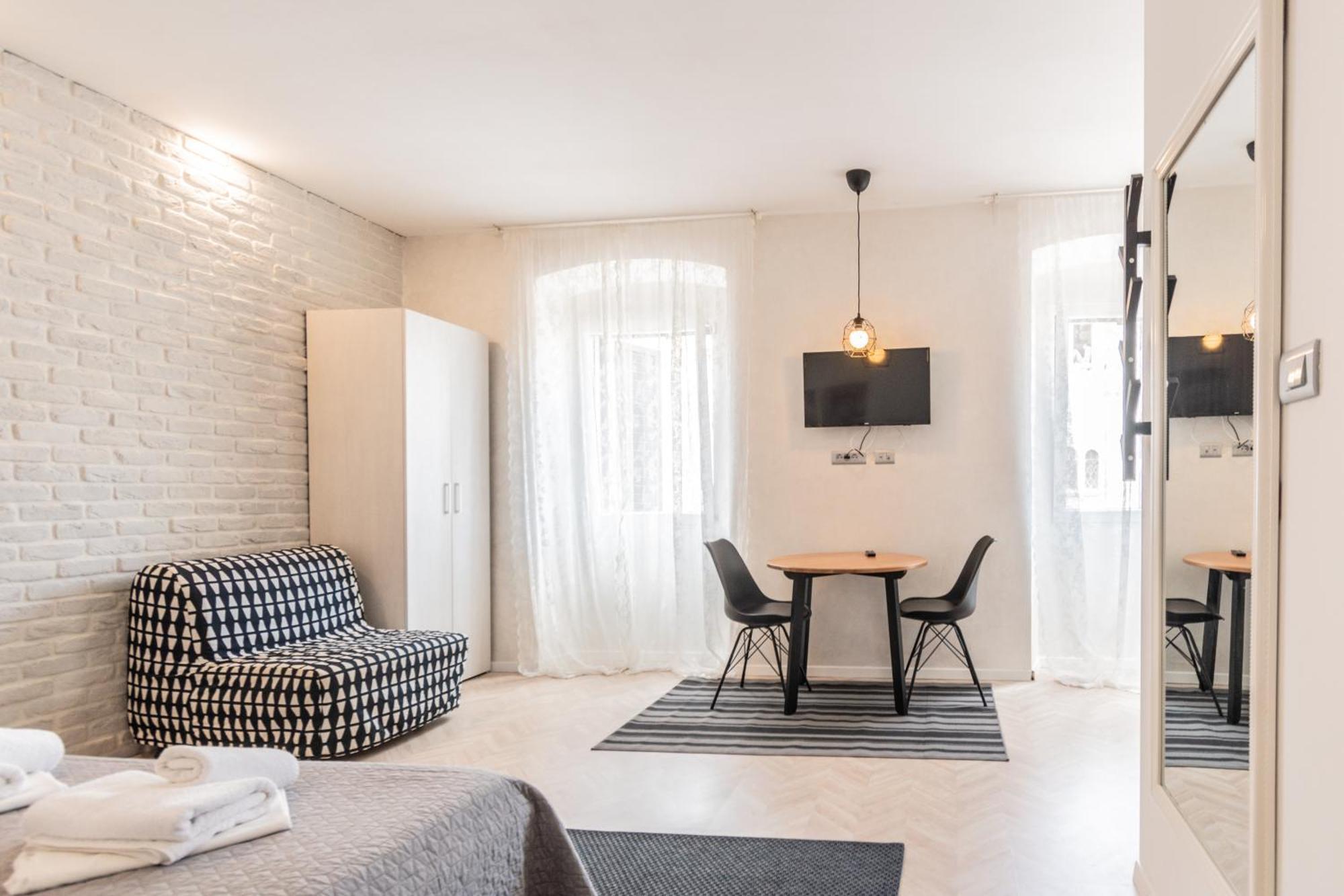 L&B Old Town Studio Apartments プーラ エクステリア 写真