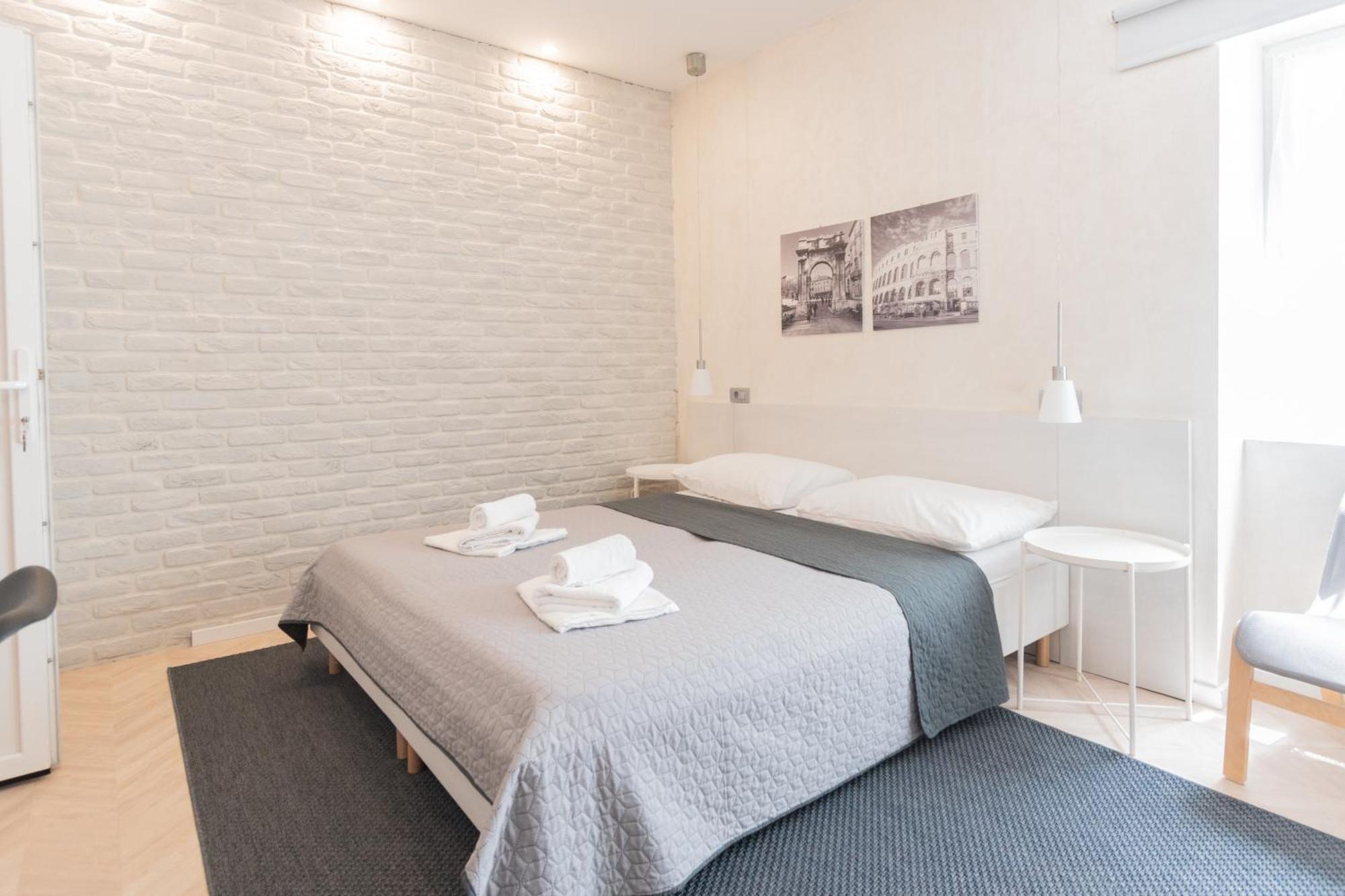 L&B Old Town Studio Apartments プーラ エクステリア 写真