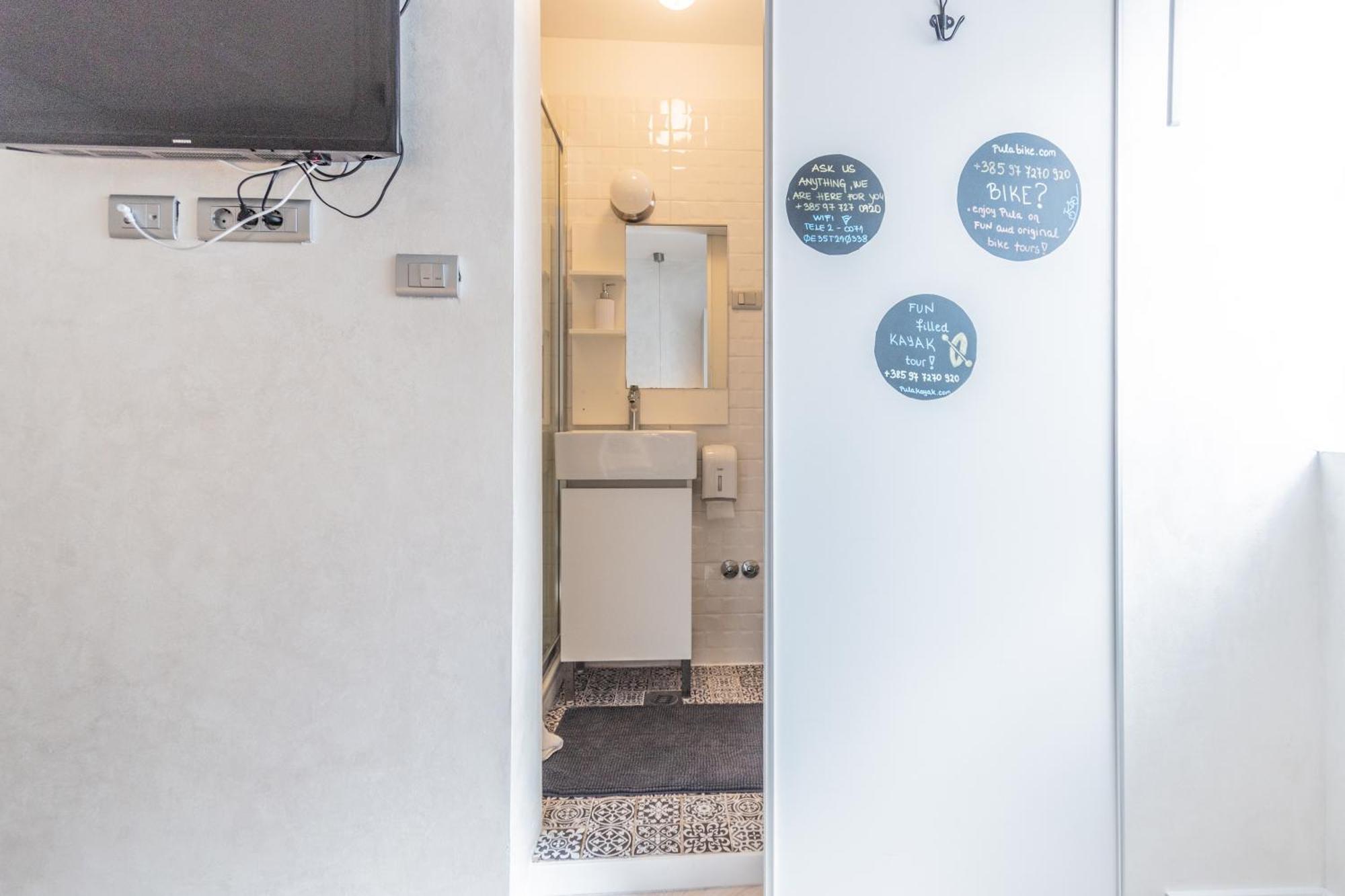 L&B Old Town Studio Apartments プーラ 部屋 写真
