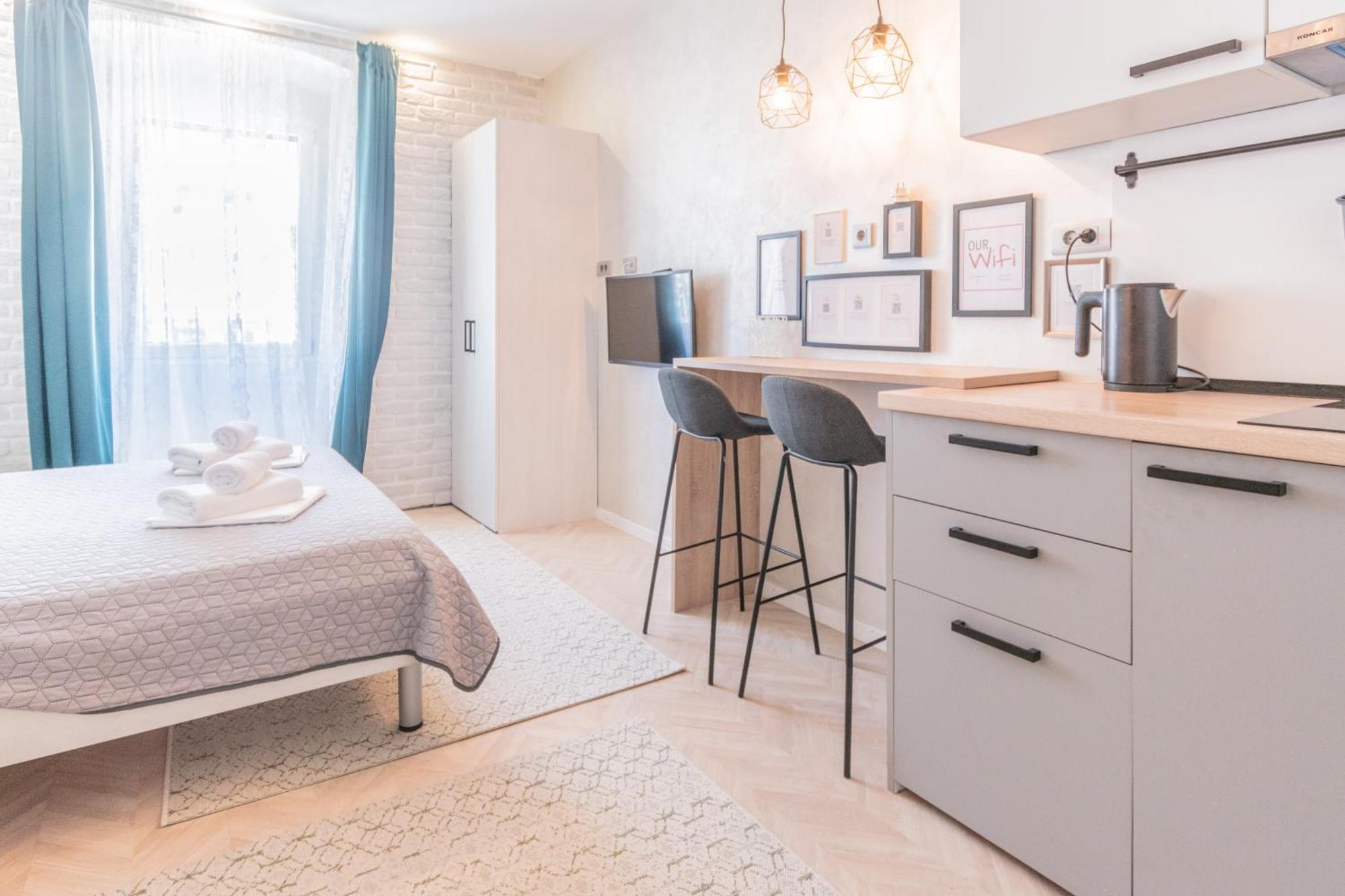 L&B Old Town Studio Apartments プーラ エクステリア 写真